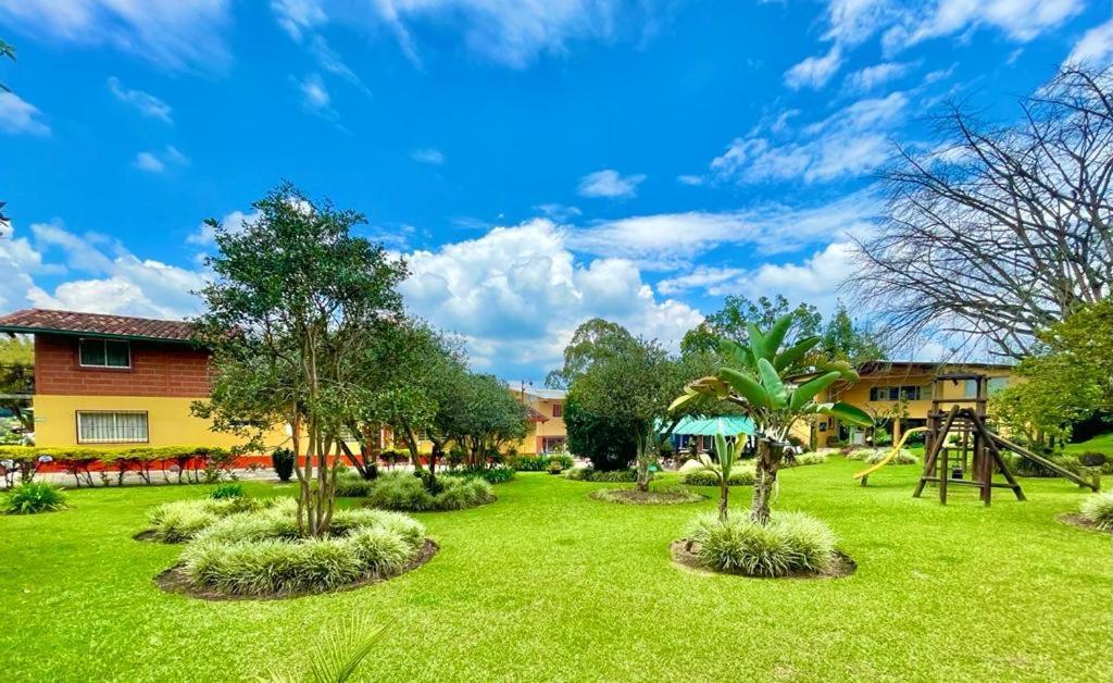 Finca Hotel La Ponderosa Rionegro Extérieur photo