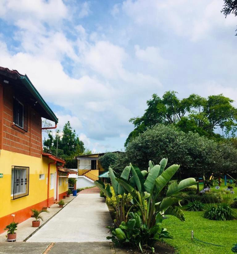 Finca Hotel La Ponderosa Rionegro Extérieur photo